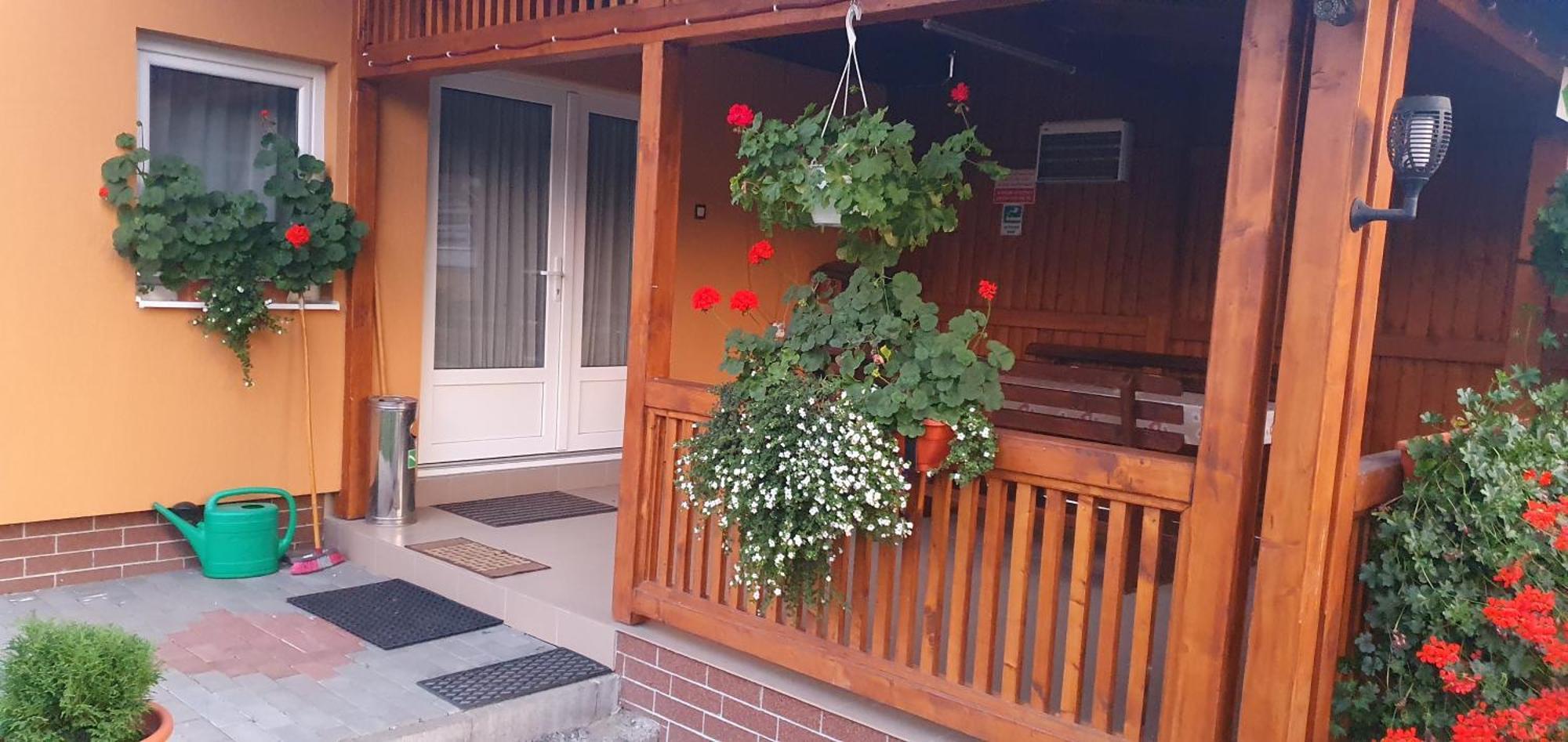 Bed and Breakfast Hazanezo Panzio Corund  Zewnętrze zdjęcie